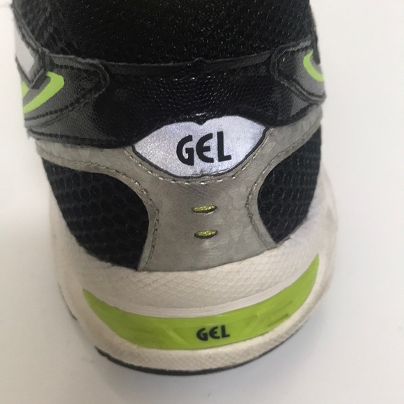 ASICS shoes - Picture 3 of 3